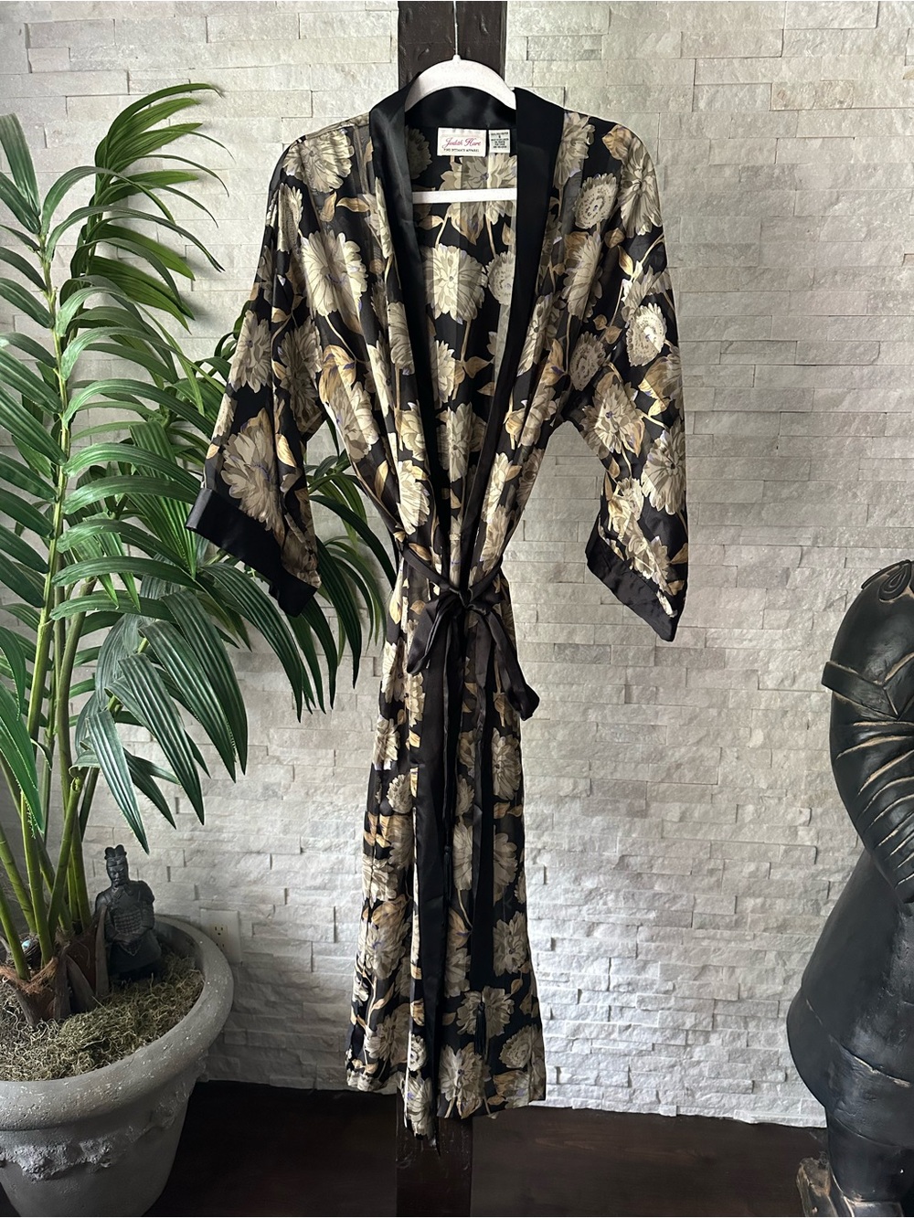 Judith Hart Vintage Floral Long Kimono Robe Black & Ivory Size Small